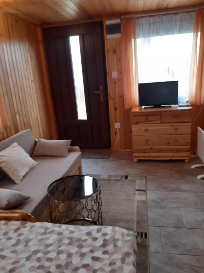Matyas Apartman Tard Экстерьер фото